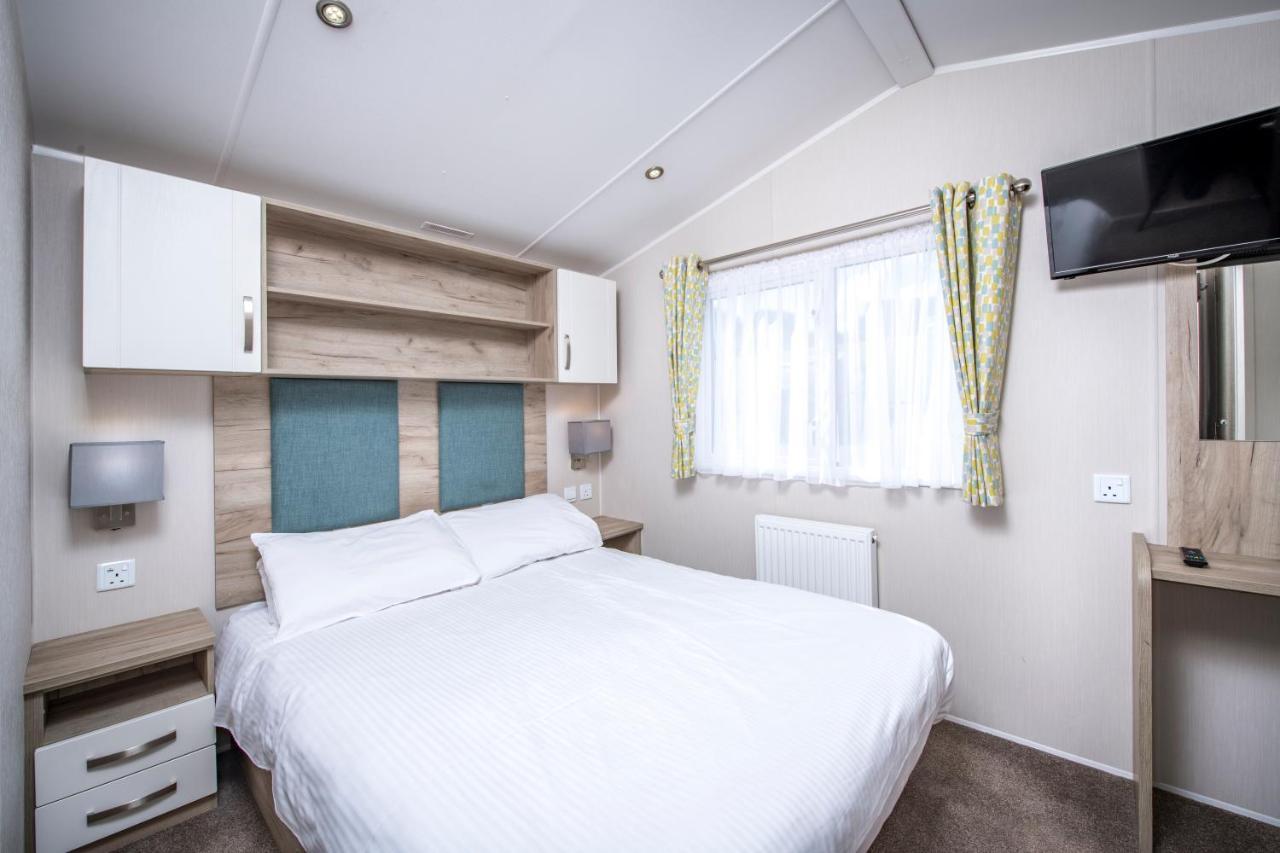 Sandaway Holiday Park Combe Martin Exterior foto